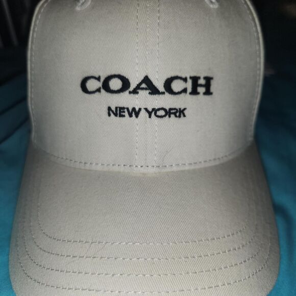 Coach Cream and Tan Hat - Picture 1 of 4